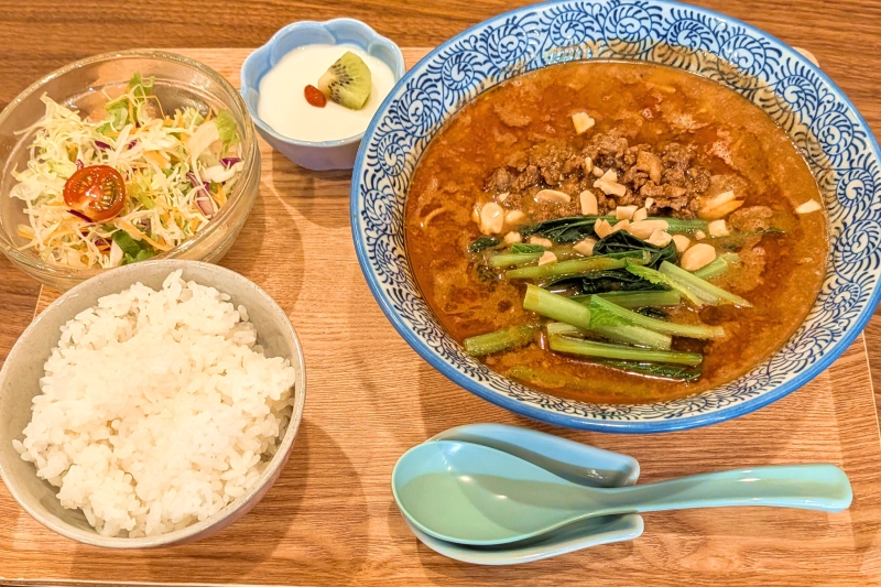 担々麺セット（¥1,300）